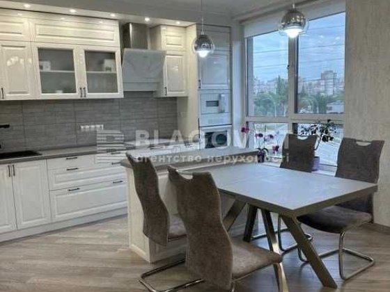 Продається 3-кімнатна квартира просп. Європейського союзу 45а Киев