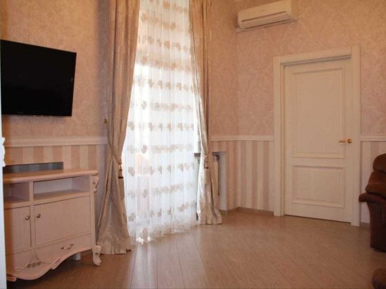 2К 52м Вул. Шота Руставелі 40/12 Терміново Київ