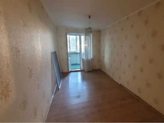 Продам теплую 3к победа 5.Перемога Днепр