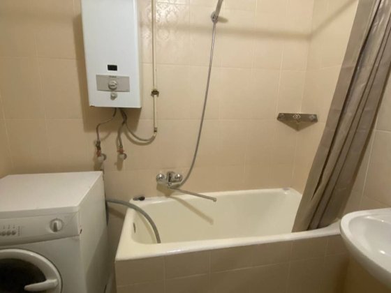 Продаж гарної 2ух кім кв в центрі міста Вінниця з автономн опаленням Винница