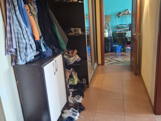 Продам  двухкомнатную квартиру срочно Киев