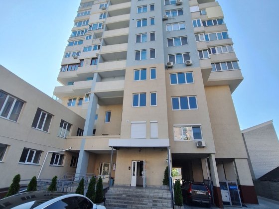 Центр, ул.Гоголя - Пионерская, 108кв. 70000д.(і1 Черкаси