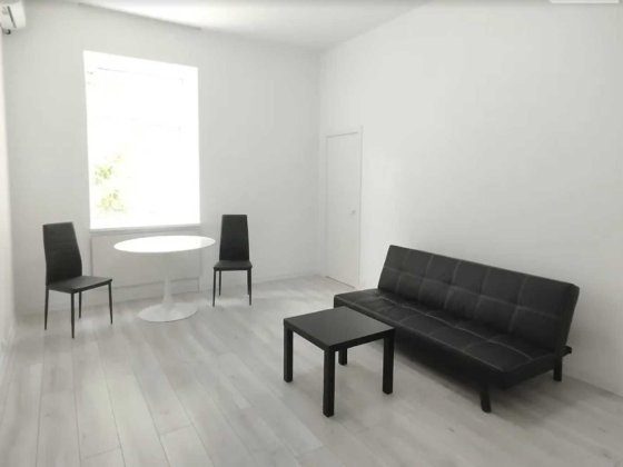 2 комн. парк Глобы, 48 м. кв. Царский дом. Капремонт. Днепр