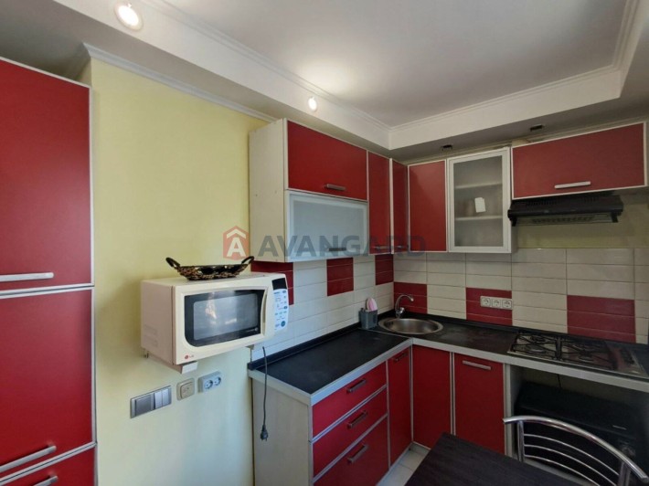 Продам 2х кімн. квартиру з ремонтом в 10 хв пішки від метро - фото 1