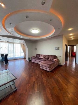 Продам простору 3-х кімнатну біля Успенської площі - фото 1