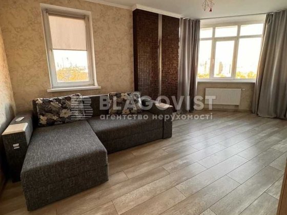 Продаж  1к квартири Деміївка  вул. Феодосіївська, 1А  Ремонт Меблі Киев