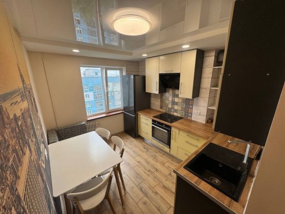 Продам 2к Березинка Терещенковская Караван Днепр