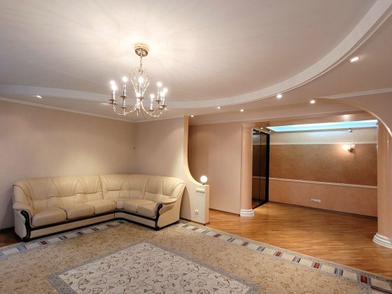 Продаж розкішної 3-кім квартири в серці міста Житомир