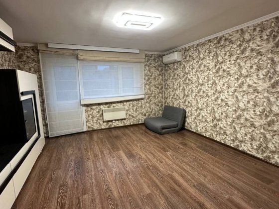 Продам 4ком квартиру в центре ул. Бородинской  ремонт Днепр