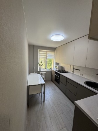 Продам 2х ж/м Красный Камень! - фото 1