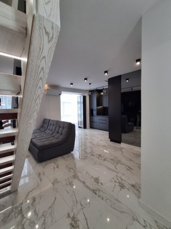 Продаж стильної 3 кімнатної квартири. - фото 1