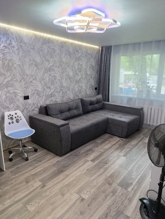 Продам 2 комнатную квартиру на Косиора - фото 1