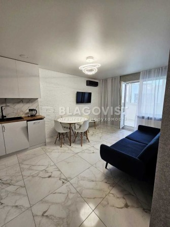 Продаж 2х.кв Ревуцького Ціна 100 000 $ - фото 1