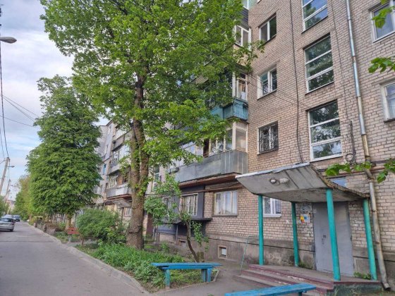 Продам 2 комн. квартиру Рабочая/Кленовая, район АТБ. Днепр