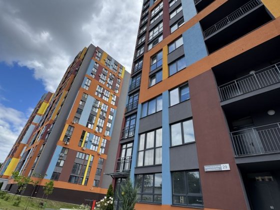 Продається 2 кімнатна в ЖК Рівер сіті  з правом власності. Житомир