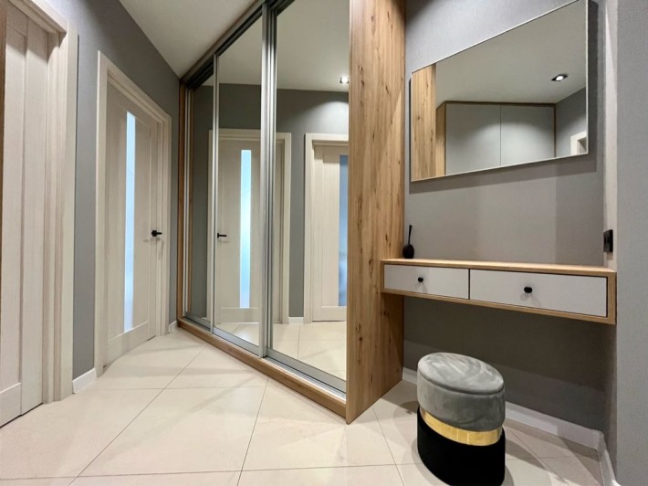 Продаж квартири у новобудові в 2 хвилинах від центру - фото 1