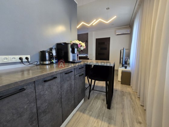 Продам 2-ком Кирова, Центр Дніпро