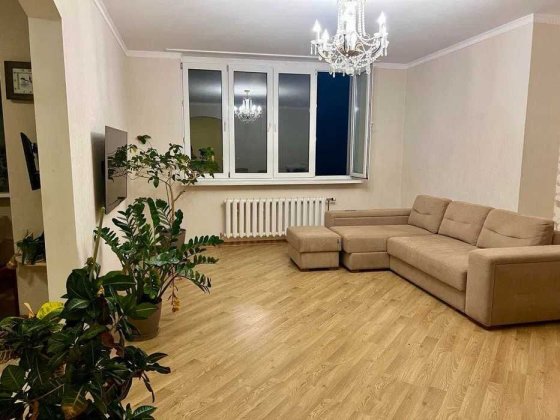 Продаж 3-х кімн кв-ри вул.Срібнокільська 1 ЖК Корона 108м2 Киев