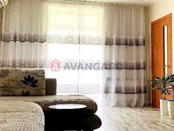 Продам трикімнатну повнометражну квартиру на Правому Березі. Запоріжжя