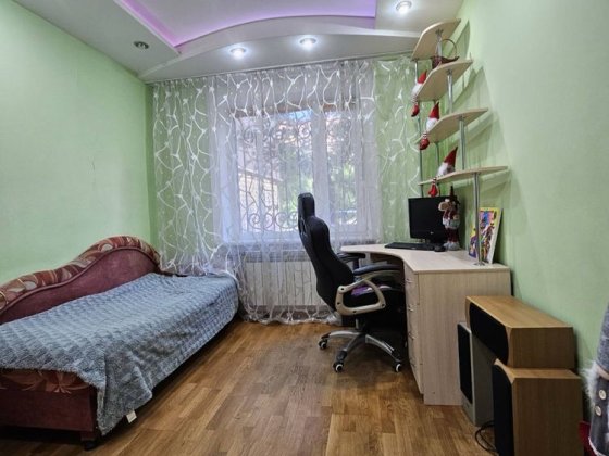 Продам 3к квартиру, р-н ТРЦ Караван Днепр