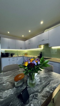 Продам гарну квартиру в  ЖК Скеля 100000$ - фото 1