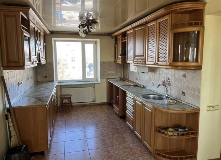 Продам 3 к. кв  5/6 ц вул. Шевченка - фото 1