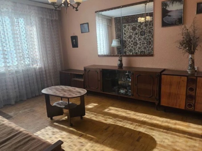 Бюджетна двохкімнатна квартира - фото 1