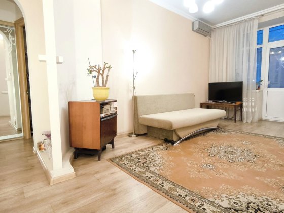 Продам 2-кімнатну квартиру у центральній частині міста! Днепр