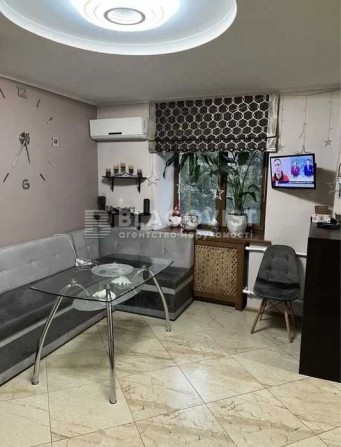 Продаж 2кім.Стадіонна 3а, поруч метро Вокзальна, Солом'янська площа - фото 1