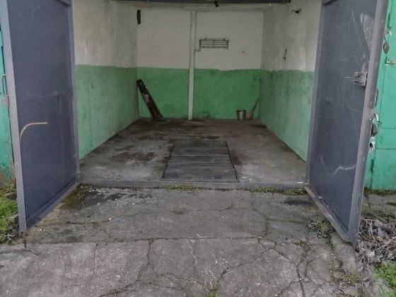 Продам гараж на 28 стоянке Белгород Дністровський . За магазином АТБ .