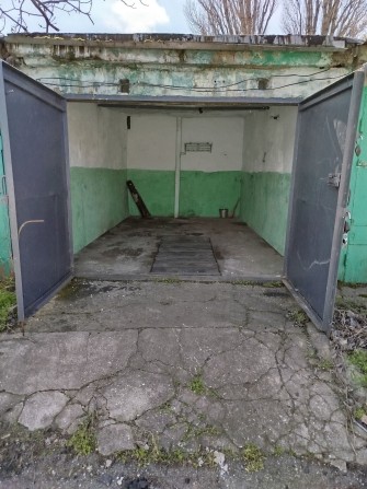 Продам гараж на 28 стоянке Белгород Дністровський . За магазином АТБ . - фото 1