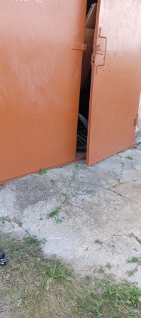 Продам гараж в районе ИПЗ - фото 1