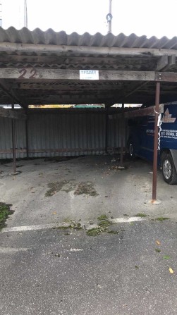 Місце на критій автостоянці, автоколона - фото 1