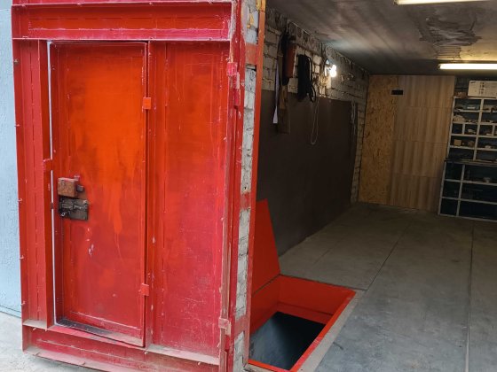 Продам гараж ГСК-13 Лозова