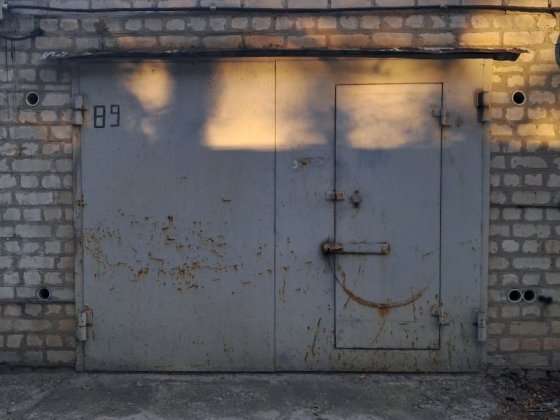 Продам гараж в 14 гск.6м.3,5м Лозова