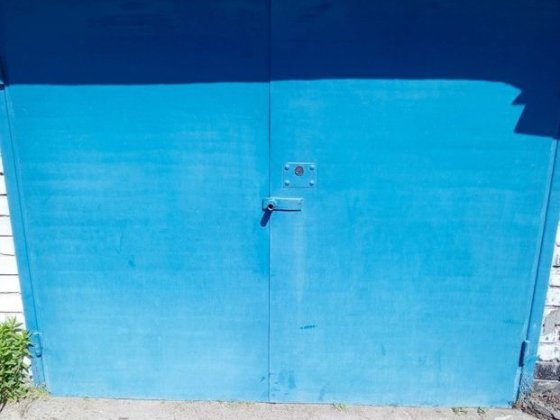 Продам капитальный гараж в обществе. Славянск