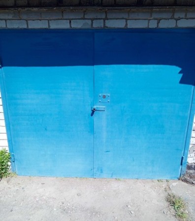 Продам капитальный гараж в обществе. - фото 1