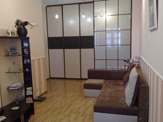 Продам 1к.в с ремонтом и мебелью,ул. Театральная д.5, 6/10,39900т.у.е. Днепр