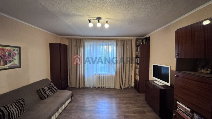 Продам 3-ком кв. ж/м Тополь-2, (район Сильпо) чешка - фото 1