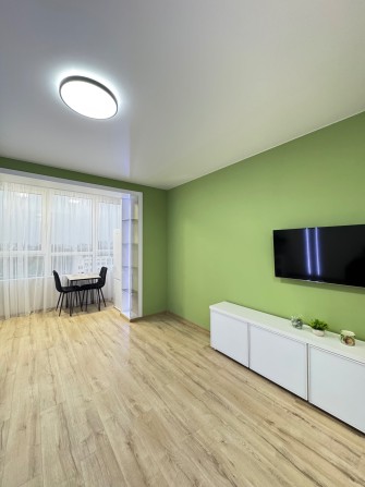 Продам 1 кім в новобудові з ремонтом - фото 1