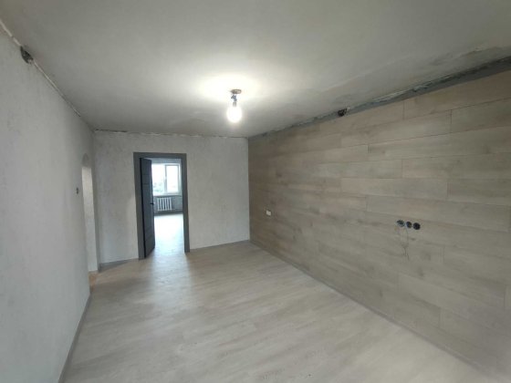 № 13547 - 2 к. квартира, Центр, Острозьких, 5/5 пов., панель Житомир