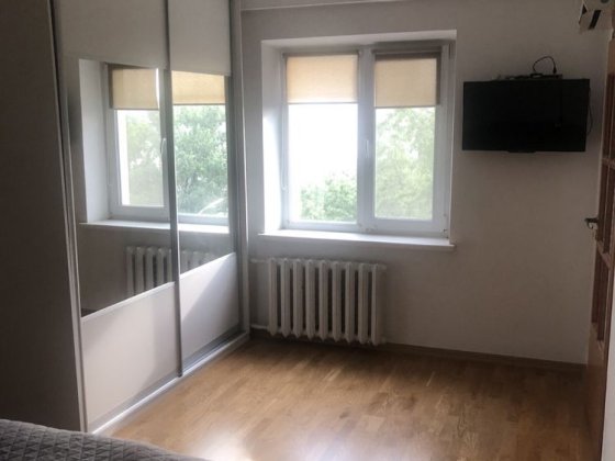 Продаж 3 к.кв-ра м.Лісова-10 хв. вул.Мілютенка Киев