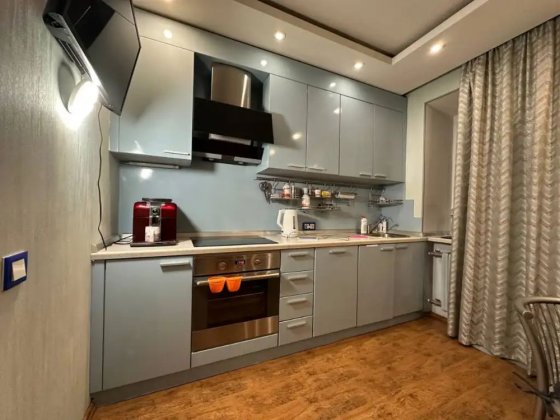 Продам сімейну 3к квартиру Гагаріна/Казакова/абхазська/нагорка/дафі Днепр