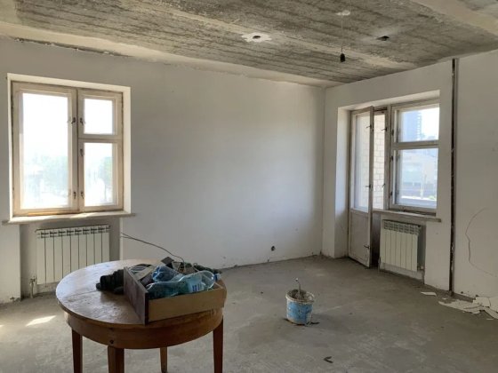 Продам великогабаритну двокімнатну квартиру. Центр - Островського. Кропивницкий