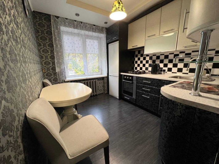 ТЕРМІНОВО! 2к роздільна 52м2 вул. Дегтярівська 6 м. Лукʼянівська 7хв - фото 1