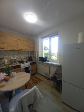 Продажа 1х квартира.4/9эт.Аэо.Ремонт. - фото 1