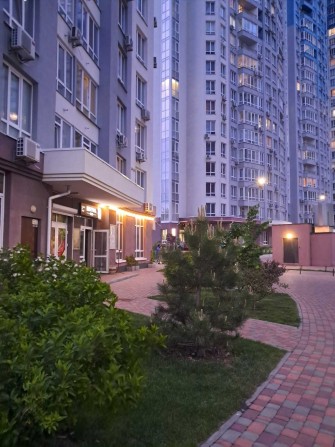 Продам квартиру-1к  ЖК Каховська  вул. Каховська 62А . м. Лівобережна - фото 1