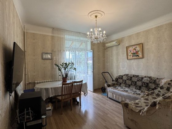 Продам 2к ул Князя Владимира ( Плеханова ) Центр сталинка Днепр