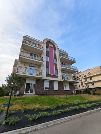 Ціну знижено! Чотирикімнатна квартира в Короні Ренесансу з РЕМОНТОМ - фото 1