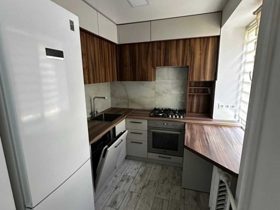 двокімнатна квартира продаж патона Львов